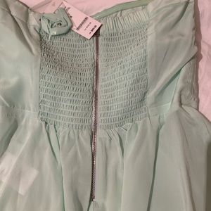 Peplum strapless top